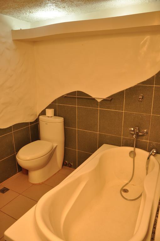 אנטיפולו Callospa And Resort מראה חיצוני תמונה