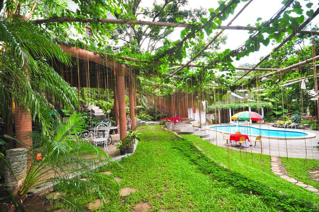 אנטיפולו Callospa And Resort מראה חיצוני תמונה